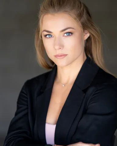 Nikki Leigh