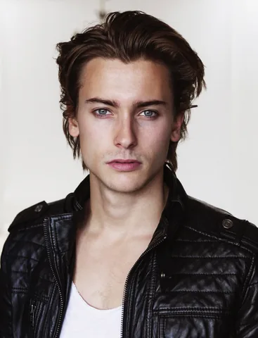Elijah Rowen