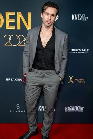 Nik Andrews