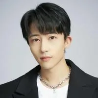 贾浩男