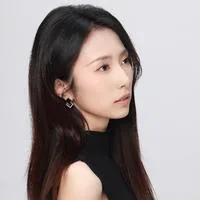 巨斯语