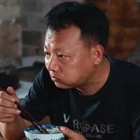 李北龙
