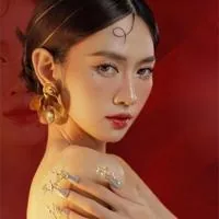 李春英