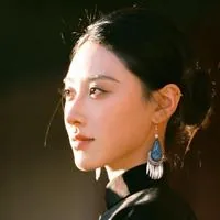 李恩彤