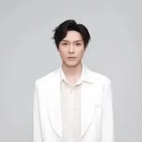 李煌