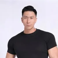 李健