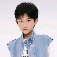 李铠睿