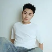 李思铮