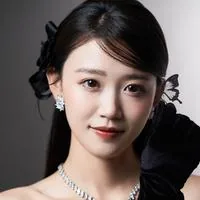 李雅桐