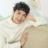 李奕霈