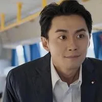 李易臻
