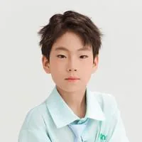 李昱初
