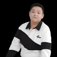 李宇昕