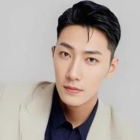 양준삼(량쥔썬)