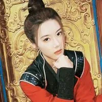 梁旎锦