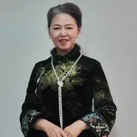 梁萍