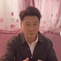 梁鑫