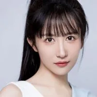 梁馨元