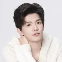 임욱(린위)