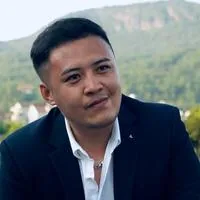 刘亚强