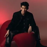 Long Yichen