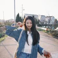 龙艺桐