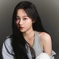 娄馨月
