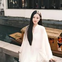 卢盈汐