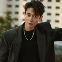 罗鹏