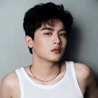 여성작(뤼싱줘)
