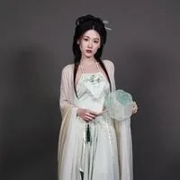 明灿