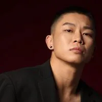 섭준(녜쥔)
