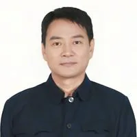 彭振中