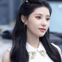 邱晗