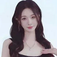 邱潇