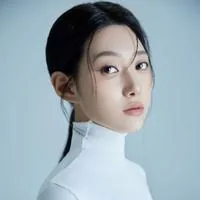 曲美曈