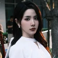 任珺行