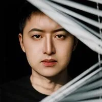 石嘉铖
