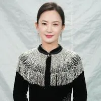 隋佳