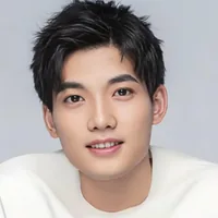 汤震