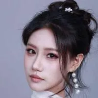 万潇丽