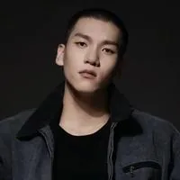 王柄皓