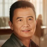 王铖