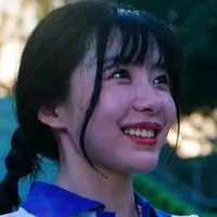 王初伊