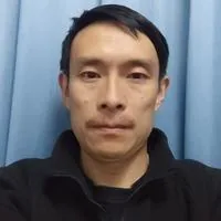 王铁利
