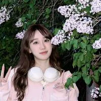 王彤