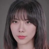 王易欣