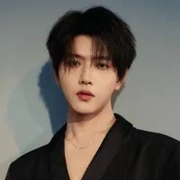 왕우위(왕위웨이)