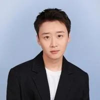 魏来