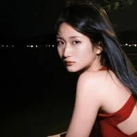 熊婧雯